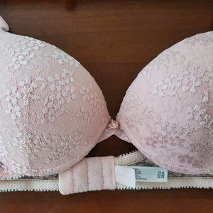 NWOT Victoria's Secret Push-Up Bra, 36A